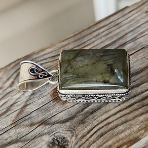 Labradorite Pendant